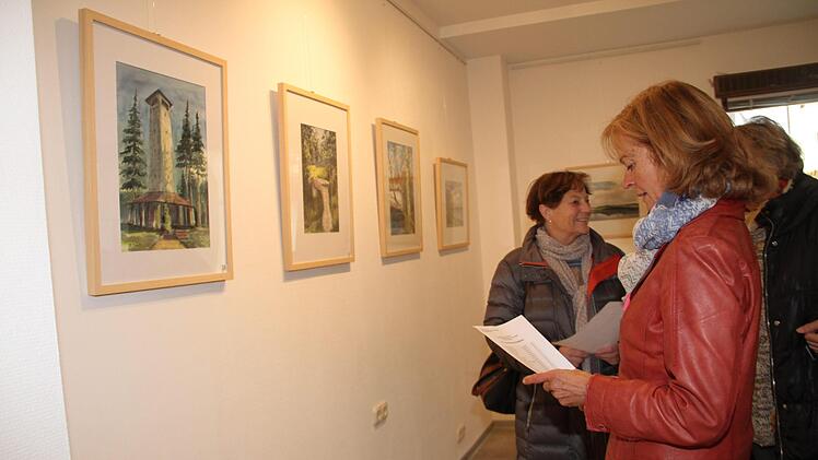 Zur Vernissage am Sonntagvormittag waren zahlreiche Besucher gekommen.Gerda Völk