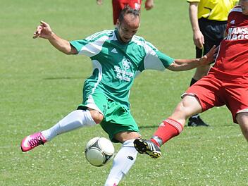 Rückkehrer Konstantin Papadopoulos, der schon beim letzten Testspiel gegen den FC Bad Brückenau (4:4) im Einsatz war, dürfte gegen den TSV Karlburg in der Anfangsformation der Garitzer stehen. Foto: ssp