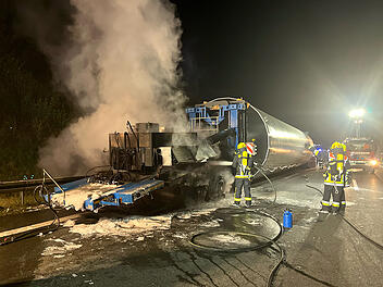 Brennender Lkw auf der A9
