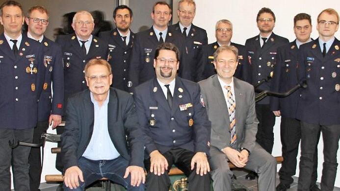 Diese Mitglieder wurden mit dem städtischen Ehrenzeichen ausgezeichnet.  Fotos: Veronika Schadeck