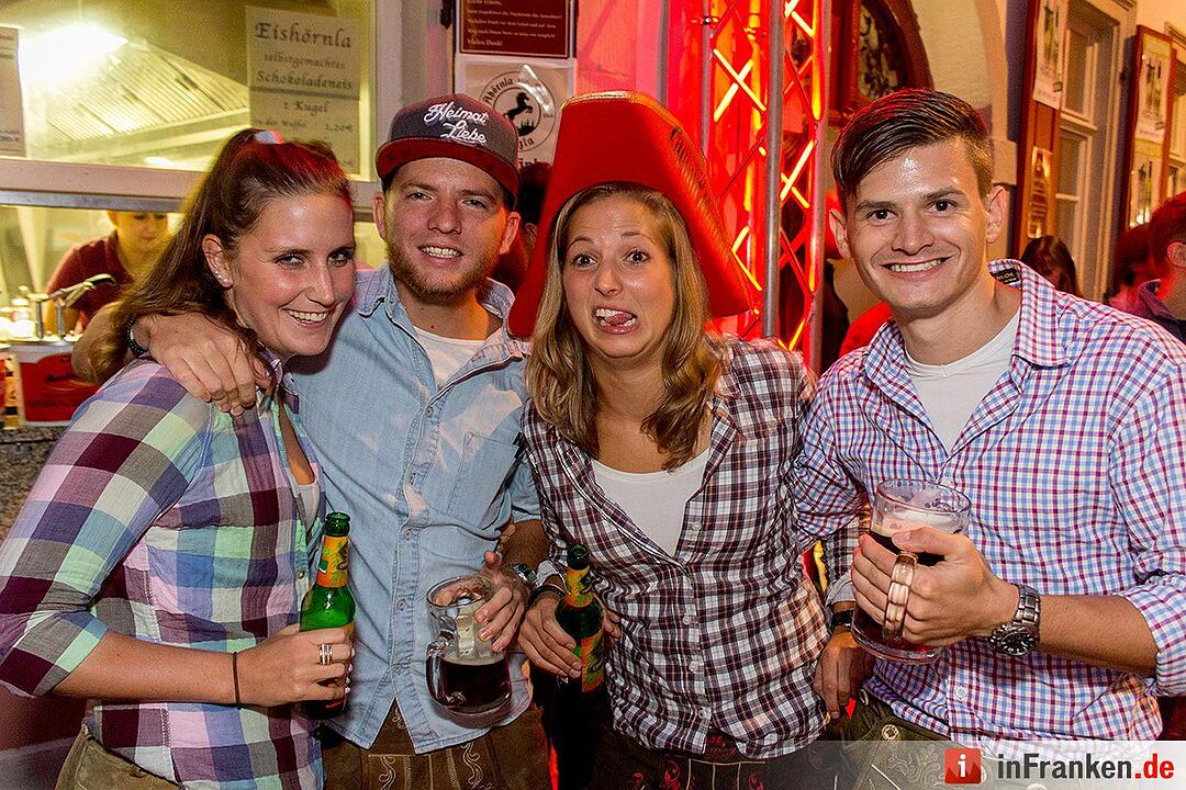 Sandkerwa: Partyfotos