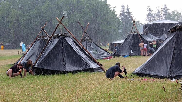 Schnell noch die Kohten sichern. Foto: Johanna Blum