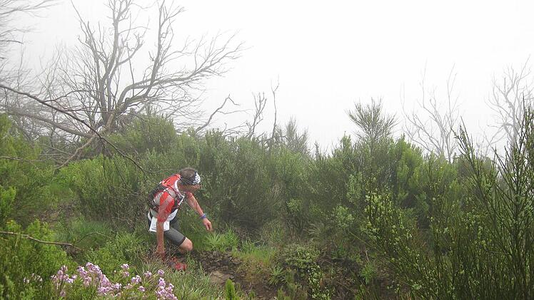 Michael Kraus unterwegs in der Bergwildnis.Foto: Michael Kraus