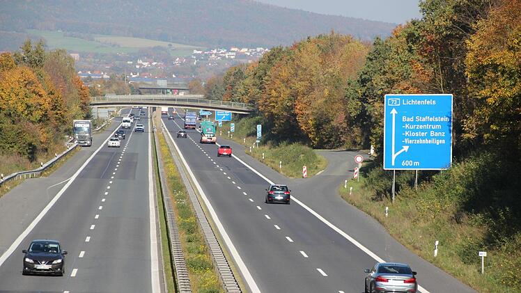 Lässt sich die Autobahn zwischen den Anschlussstellen bei Bad Staffelstein zu einer Art Umgehungsstraße erweitern? Diese Anregung kam von den Jungen Bürgern. Foto: Tobias Kindermann