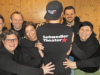 Bei den Vorstellungen der "Schwodler" Theatergruppe bleibt kein Auge trocken. Foto: Monika Schütz