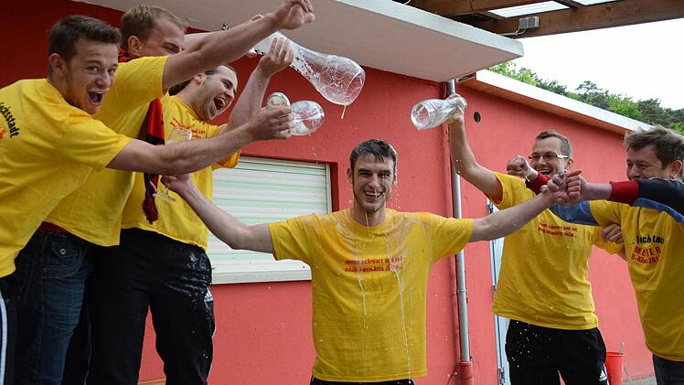 Fuschter Feierbiester.