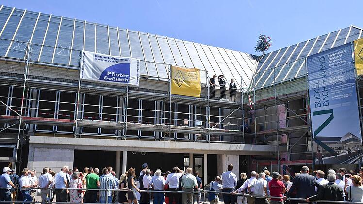 Einweihung des Wasserkraftwerks "Sterzermühle" und Richtfest für das neue Welterbebesucherzentrum in Bamberg. Foto: Ronald Rinklef