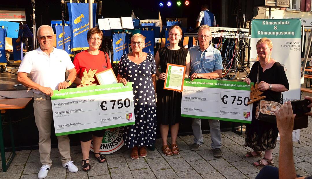 Auf dem Marktplatz Ebermannstadt wird gefeiert!