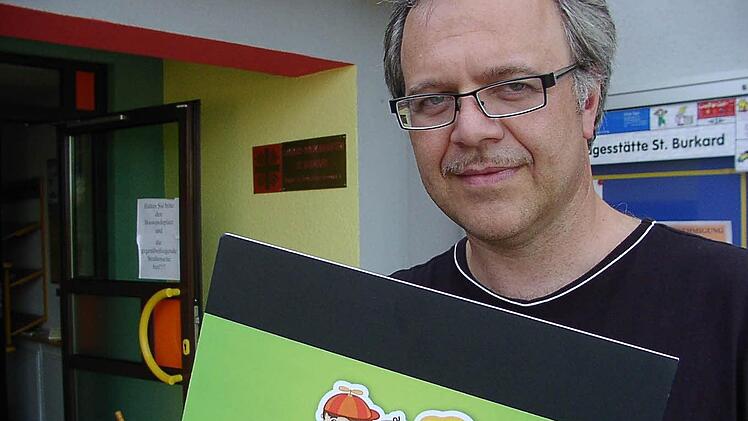 Der Vorsitzende des Trägervereins Sankt Burkardus, Matthias Weis, erläuterte den Platzbedarf der Kindertagesstätte Burkardroth. Die Kita ist "rappelvoll", sagte Weis. Foto: Archiv/Björn Hein