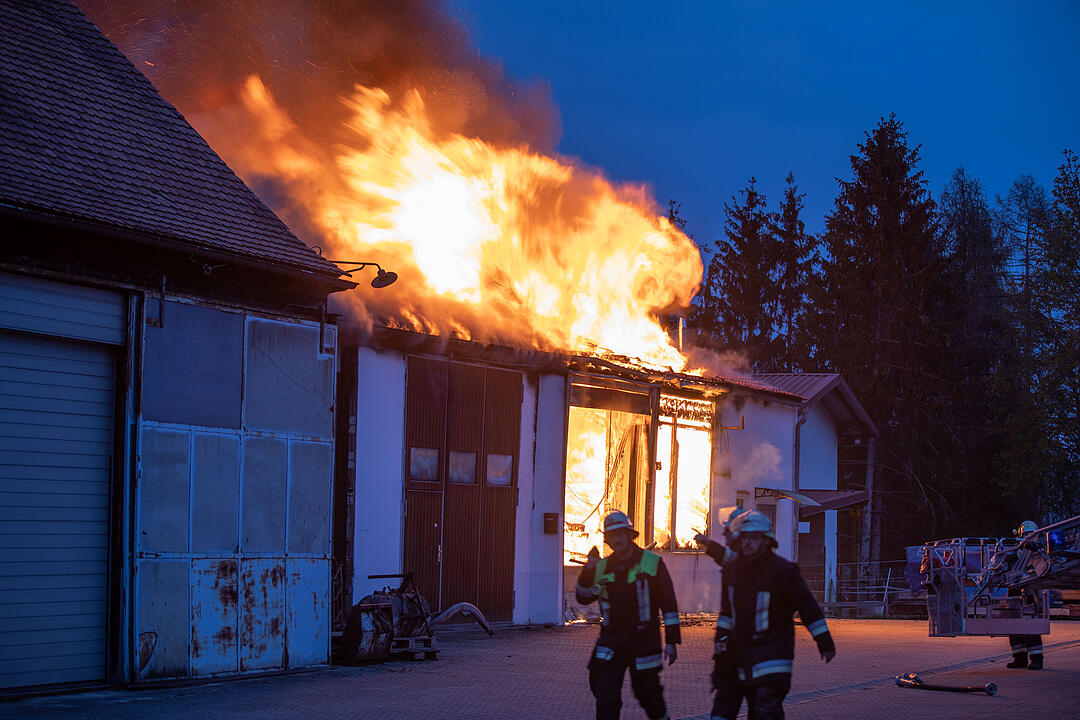 In Weißenburg hat ein Anbau an einer Werkstatt gebrannt