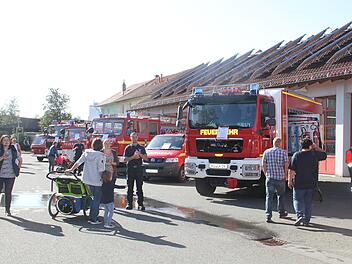 Insgesamt 15 Fahrzeuge präsentierte die Freiwillige Feuerwehr Kulmbach bei ihrem Tag der offenen Tür.Sonny Adam