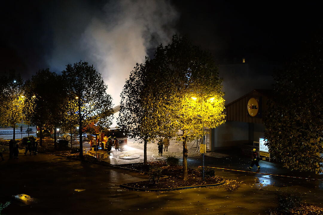 Nürnberg: Lidl brennt