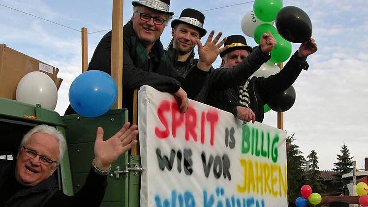 Auch die derzeit günstigen Spritpreise wurden thematisiert.