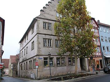 Die Marienanstalt ist ein ortsbildprägendes Gebäude. Jetzt werden Konzepte eine künftigen Nutzung erstellt. Bürgermeister Helmut Blank würde es nach wie vor gerne kaufen. Thomas Malz