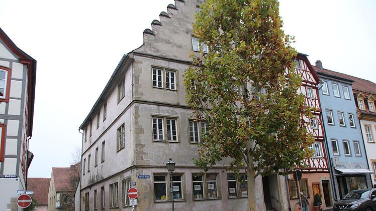 Die Marienanstalt ist ein ortsbildprägendes Gebäude. Jetzt werden Konzepte eine künftigen Nutzung erstellt. Bürgermeister Helmut Blank würde es nach wie vor gerne kaufen. Thomas Malz