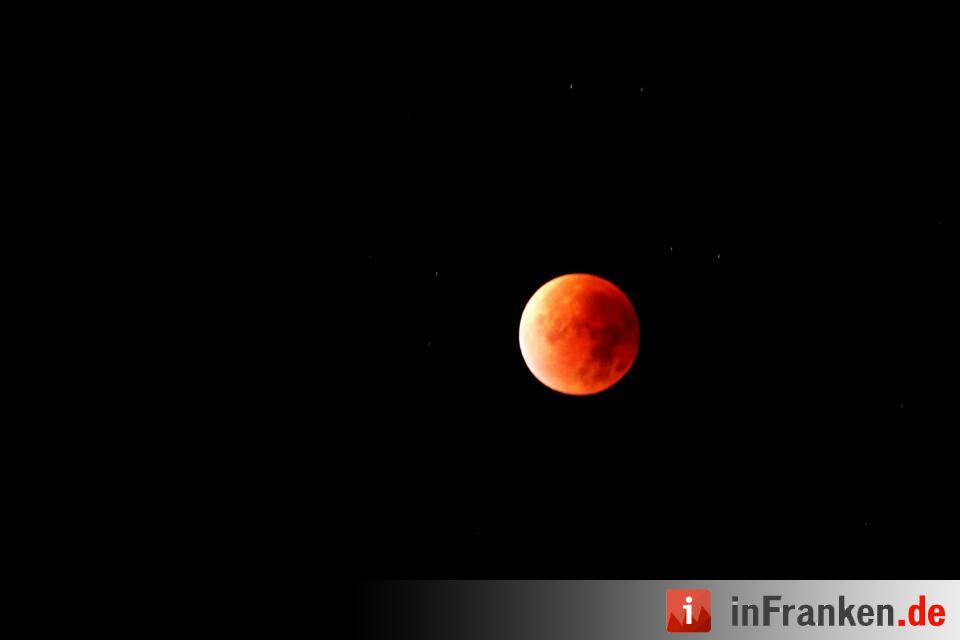 Leserfotos: Blutmond über Franken