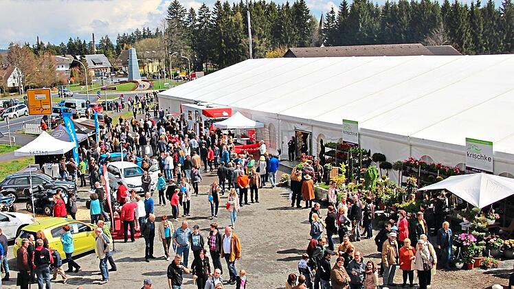 Im Jahr 2025 fand in Steinbach die Rennsteigmesse statt. Die Veranstaltung zog damals viele Besucher aus nah und fern an.Veronika Schadeck/Archiv