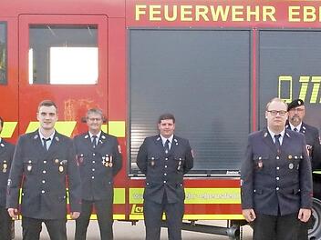 Gruppenbild mit den neuen Kommandanten und dem neuen Vorstand der FW Ebensfeld