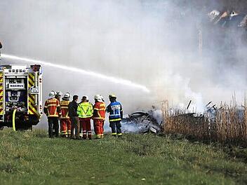 Im April vergangenen Jahres brannte ein Feld mit Elefantengras von etwa 15 000 Quadratmeter Größe in Lichtenfels ab. Die Polizei vermutete damals fahrlässige Brandstiftung als Ursache.  Foto: News5/Herse