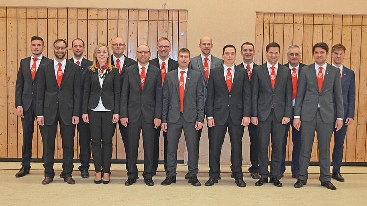 Der gesamte Vorstand stellte sich in der Jahreshauptversammlung zu Wiederwahl - ein deutliches Zeichen für das guten Klimas und die erfolgreiche Zusammenarbeit in der DJK Schondra.  Foto: Oswald Türbl