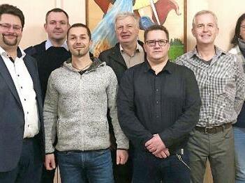 Im Bild von links Stefan Wicklein, Christian Büttner (Kommandant der Feuerwehr Kronach), Heiko Herrmann, Hermann Zeuß (Ehrenkommandant), Michael Brand, Joachim Blinzler (Vorsitzender der Feuerwehr Vogtendorf), und Dorothea Biesenecker  Foto: privat