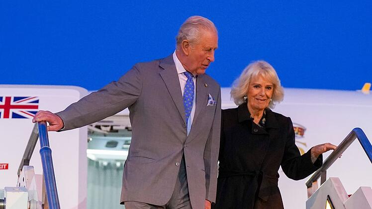 Das englische Köngispaar Charles und Camilla ist unterwegs auf historischer Mission.