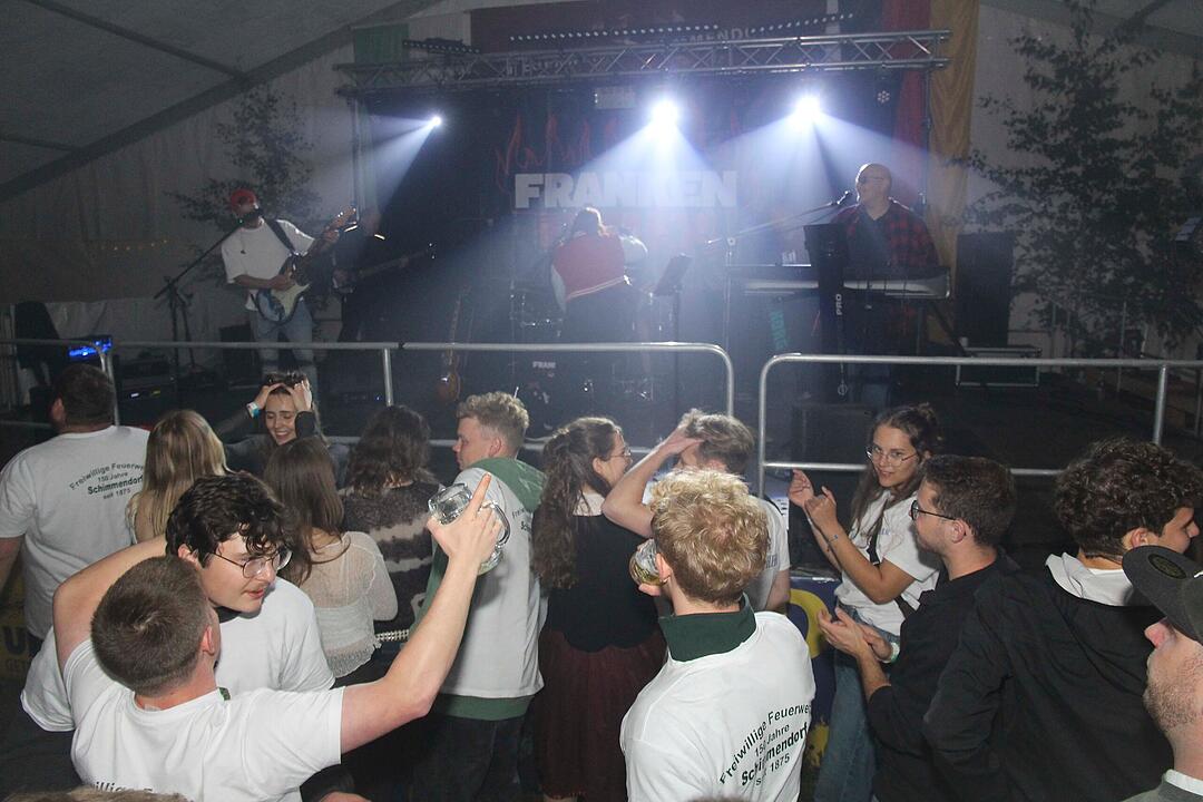 Super Stimmung in Schimmendorf.