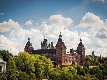 Der Godelsberg in Aschaffenburg ist eine von vielen Sehenswürdigkeiten der Stadt.