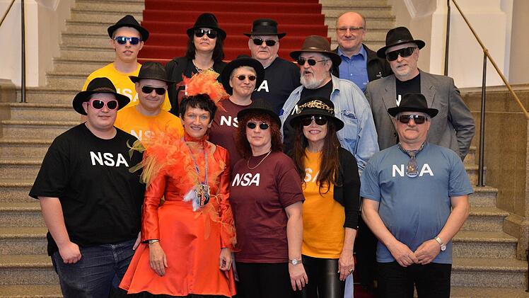 Die Neuenmarkter NSA besuchte MdL Inge Aures (Mitte) in München. Fotos: privat