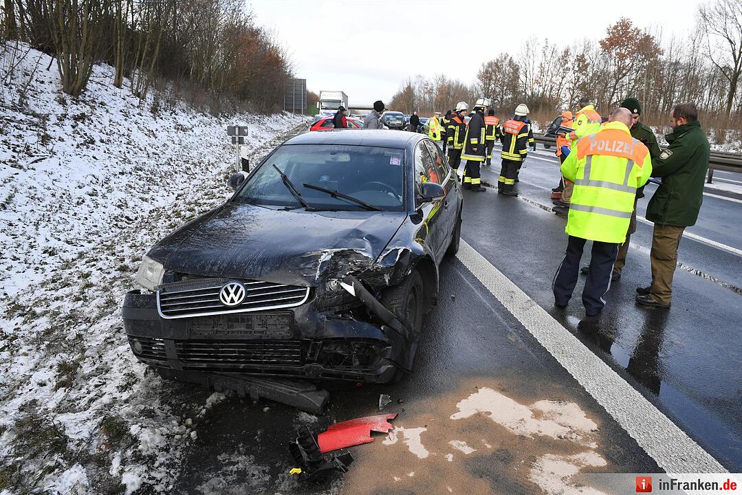 Unfallserie auf A73 bei Buttenheim