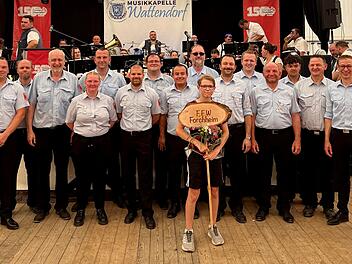 Feuerwehr Forchheim feiert bei Festzug Premiere