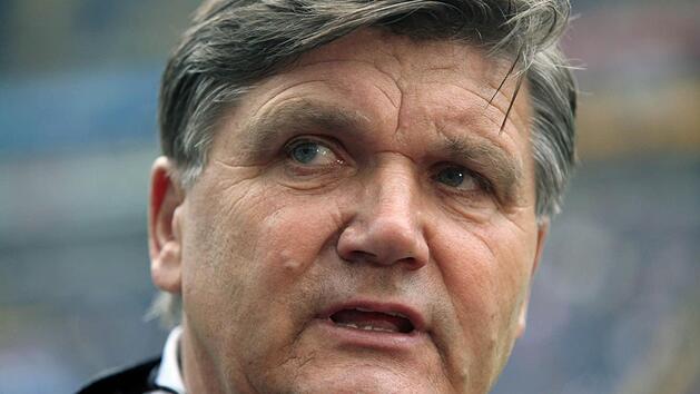 Hans Meyer: "Ich war schon immer ein Vertreter davon, dass man bei einer 4:0-F&uuml;hrung und einem Einwurf an der Mittellinie einen Videobeweis durchf&uuml;hrt..." Foto: Archiv