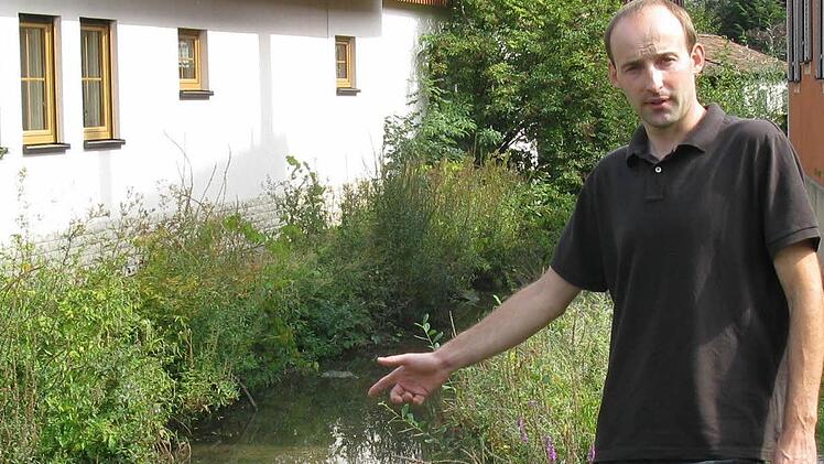 Marcus Götz   befasst sich auch in seinem Buch auch mit der Geschichte des Häsigbachs. Foto: Niemann