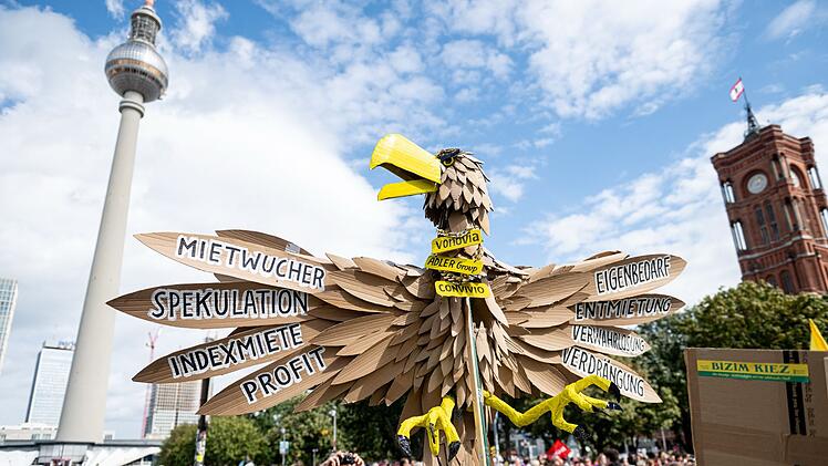 Demonstration gegen Verdr&auml;ngung und hohe Mieten