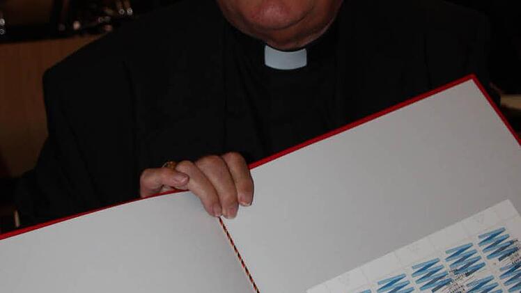 Der Würzburger Bischof Friedhelm Hofmann