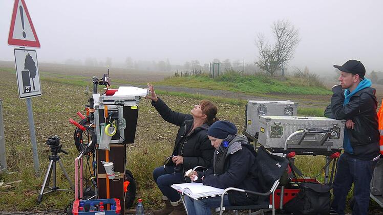 Regisseurin Sophie Allet-Coche ärgerte sich am Montag ein bisschen über das vernebelte Coburger Land.