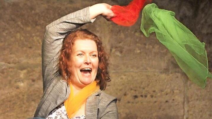 Lokaler Startschuss am 5. Oktober beim Ellertaler Kulturherbst: Für Annette Grabiger als "Annette von Bamberg" gibt es ein "Leben über 50"! Foto: Bertram Wagner