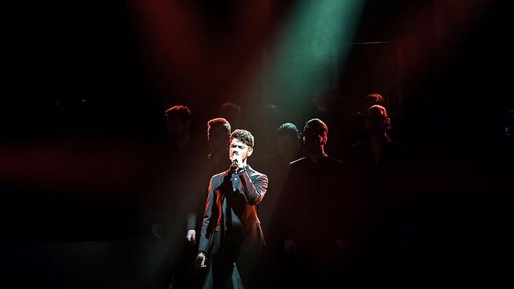 Tolle Show im Kongresshaus: "The 12 Tenors" wurden beim Coburg-Gastspiel von zahlreichen Fans bejubelt.Foto: Jochen Berger
