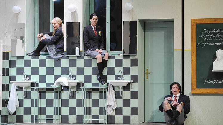 Mozarts "Entführung aus dem Serail als Neuinszenierung am Landestheater Coburg.Foto: Andrea Kremper