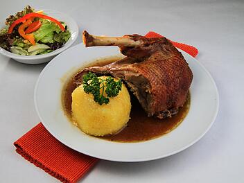 Wiesenbronn: Preis für Gänsebraten schießt in die Höhe - "Will ich die Gans oder esse ich lieber ein Drei-Gänge-Menü?"