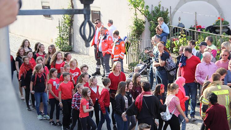 Die Kinder und Jugendlichen bildeten die rote Gruppe.