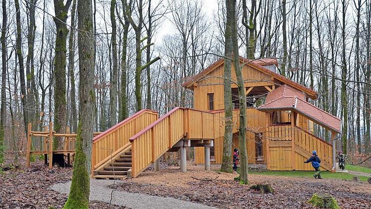 Auch für die Eltern der Kindergartenkinder im Gunzendorfer Waldkindergarten entfallen seit dem 1. April die Gebühren. Foto: Andrea Spörlein