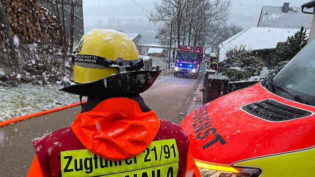 Garage f&auml;ngt Feuer: Brand schnell unter Kontrolle