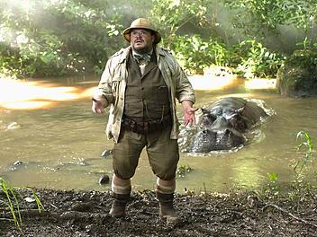 Die Sache mit dem Riesennilpferd im Hintergrund ist f&uuml;r Bethany nicht ganz so schlimm wie die Tatsache, dass sie im K&ouml;rper eines &uuml;bergewichtigen alten Mannes (Jack Black) steckt.
