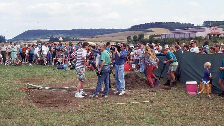Hornusserfest in den 1990er Jahren in Münnerstadt. Foto: Archiv /Heike Beudert