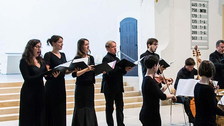 Das "Ensemble 1684" aus Leipzig unter der Leitung von Gregor Meyer gastierte in der Coburger Morizkirche. Foto: Jochen Berger