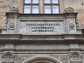 Die Jugendkammer des Landgerichtes Bamberg setzte sich mit dem Fall eines 19-Jährigen auseinander, der einen Amoklauf an seinen ehemaligen Schulen im Landkreis Bamberg angedroht hatte. Foto: Ronald Rinklef