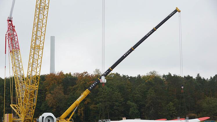Der Ramsthaler Gemeinderat stimmte einem Ausbau der Windenergie zu.  Foto: Arkadius Guzy/Archiv
