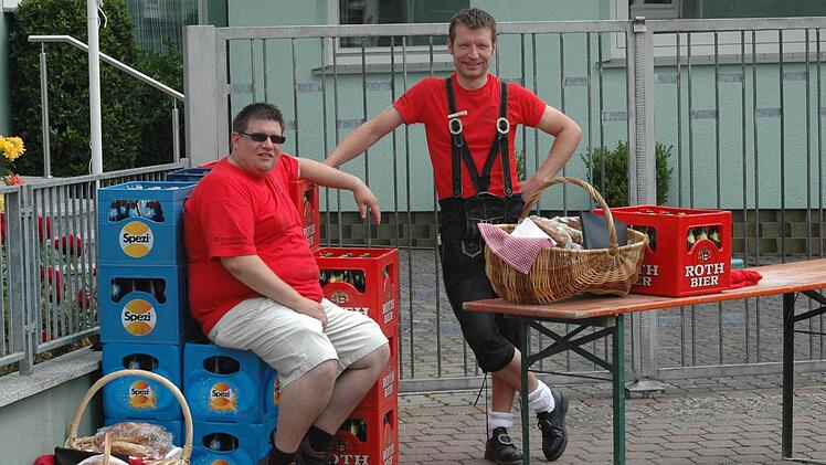 Marcel Distler und Stefan Hrubesch kümmerten sich um die Verpflegung.