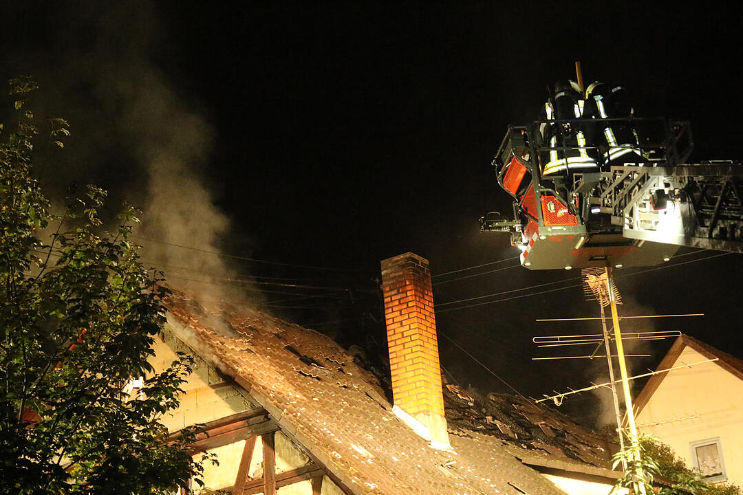 Großeinsatz in Autenhausen: 12 Feuerwehrmänner verletzt